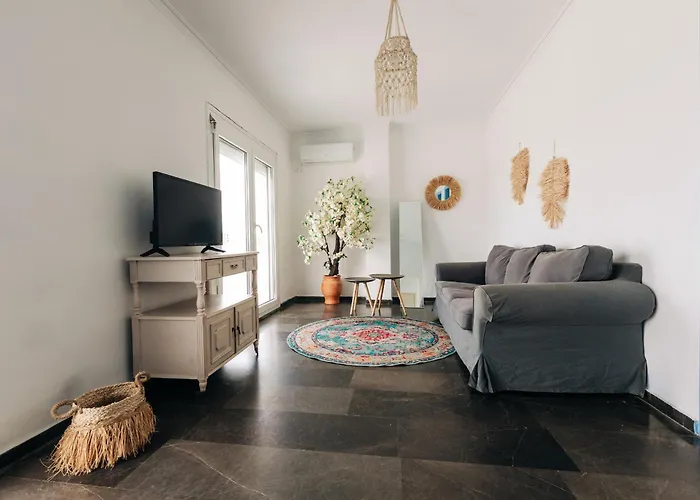 Panoramic Port Penthouse
