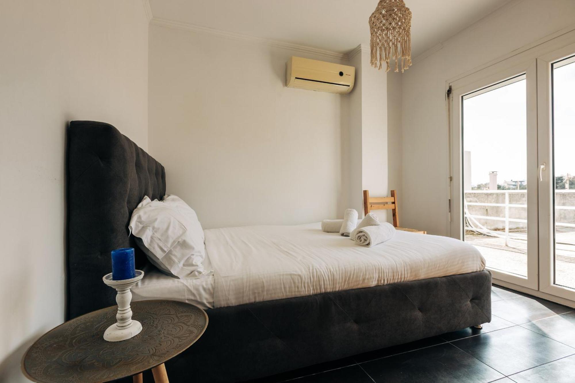 Panoramic Port Penthouse